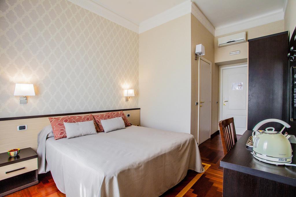 Domus Palatina Hotel Rome Luaran gambar
